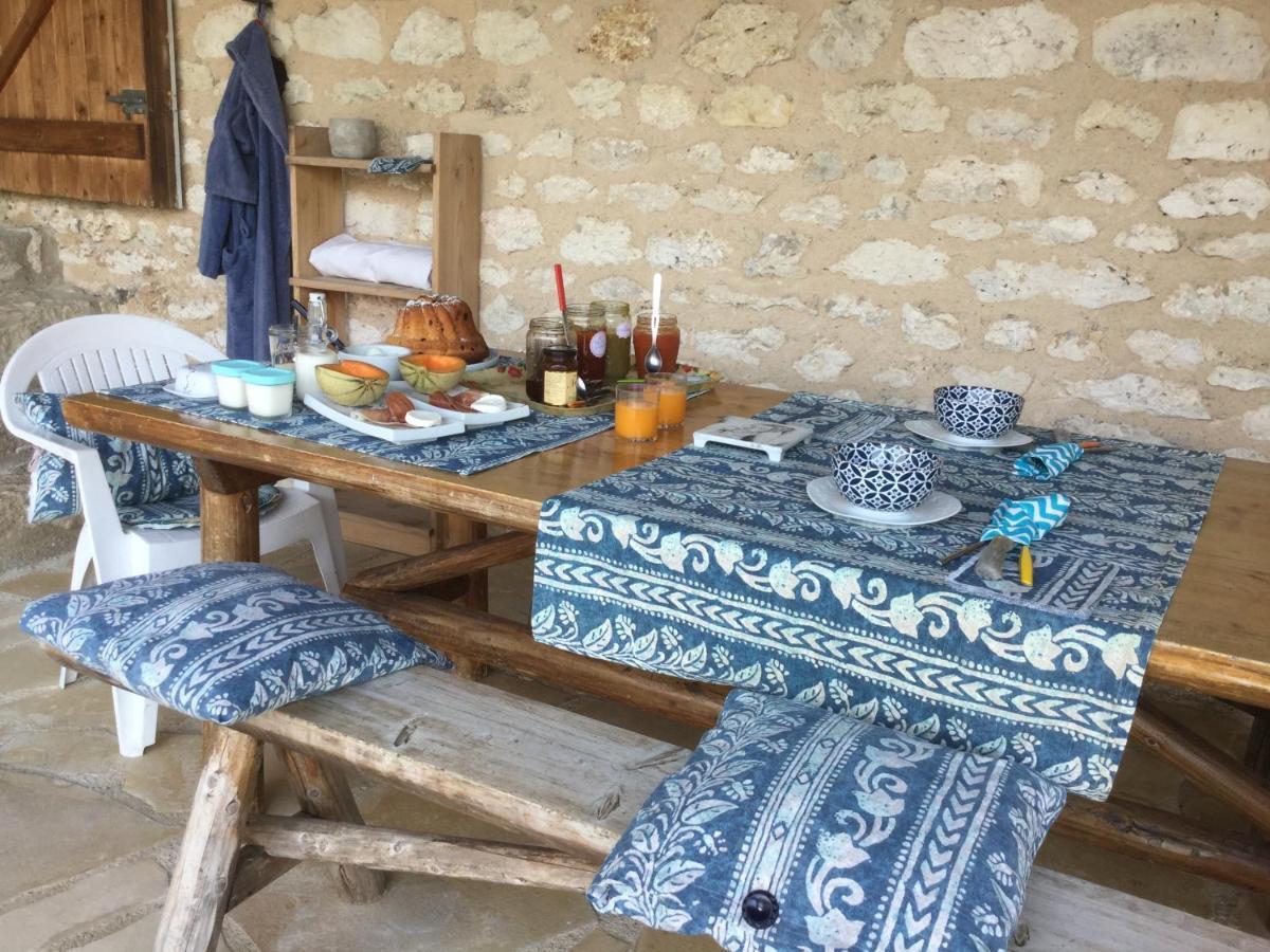 Bed and Breakfast Chez Patricia Castelnau-Montratier Exterior foto