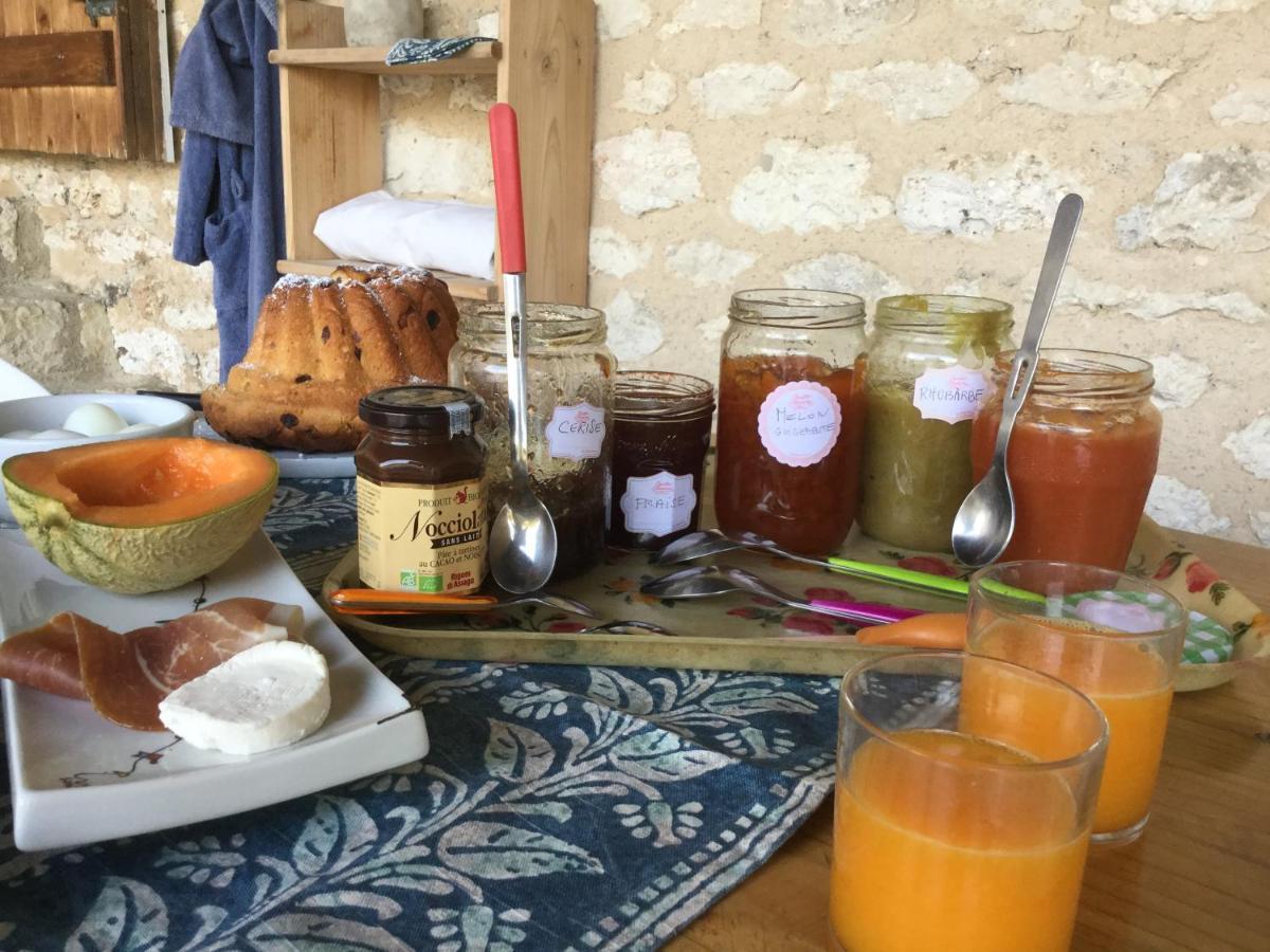 Bed and Breakfast Chez Patricia Castelnau-Montratier Exterior foto
